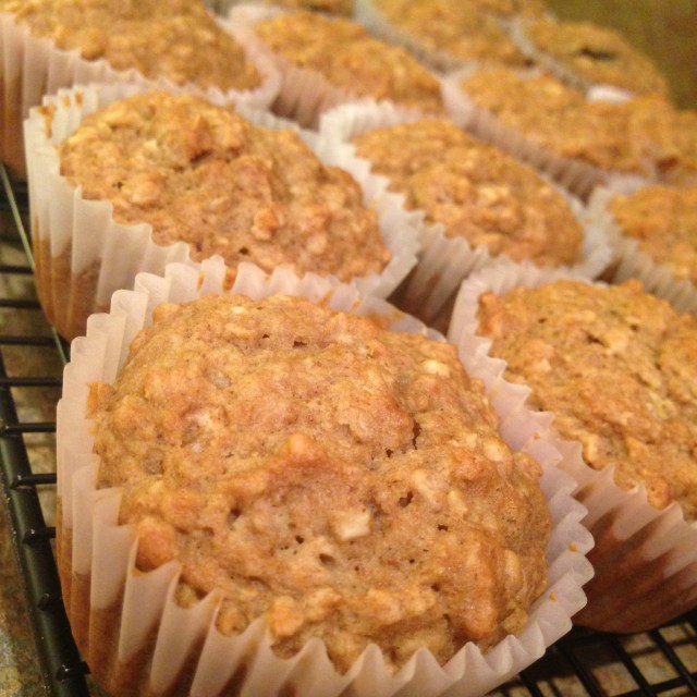Applesauce Oatmeal Muffins